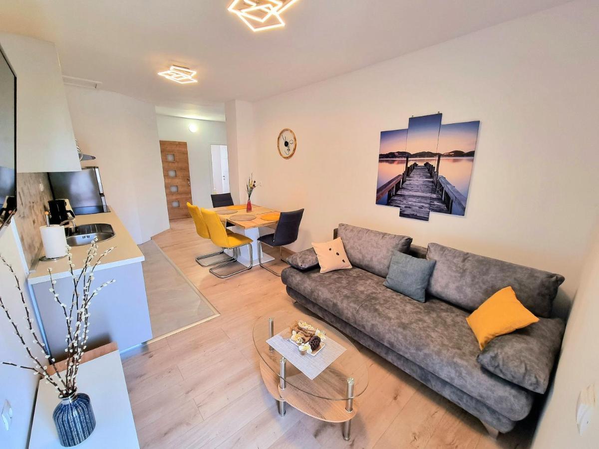 Julia Apartment Biograd Na Moru Luaran gambar